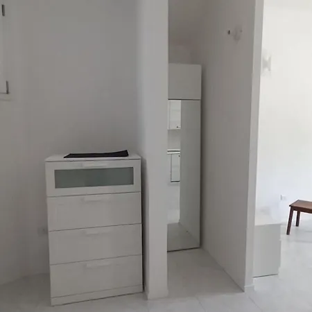 Monolocale Centrale דירה